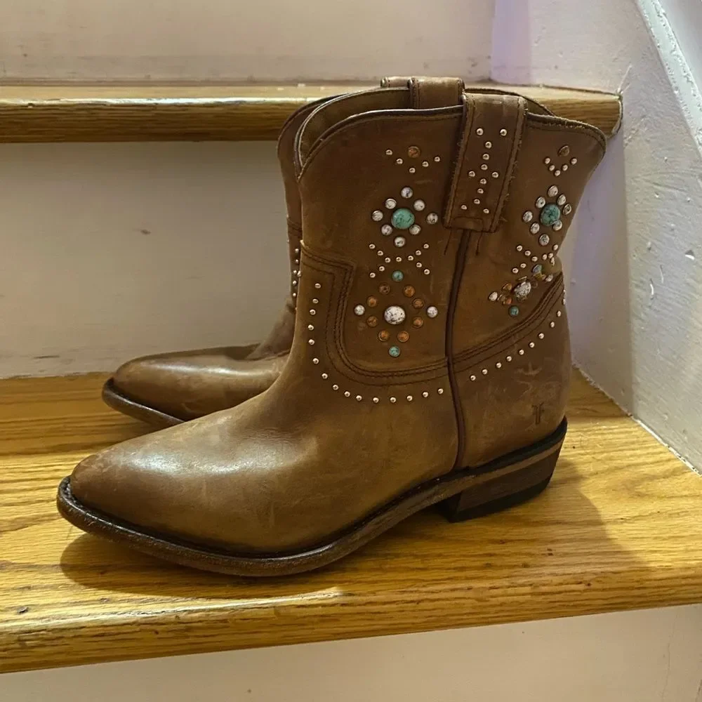 Frye Billy Stone Short Studded Cognac Boots
